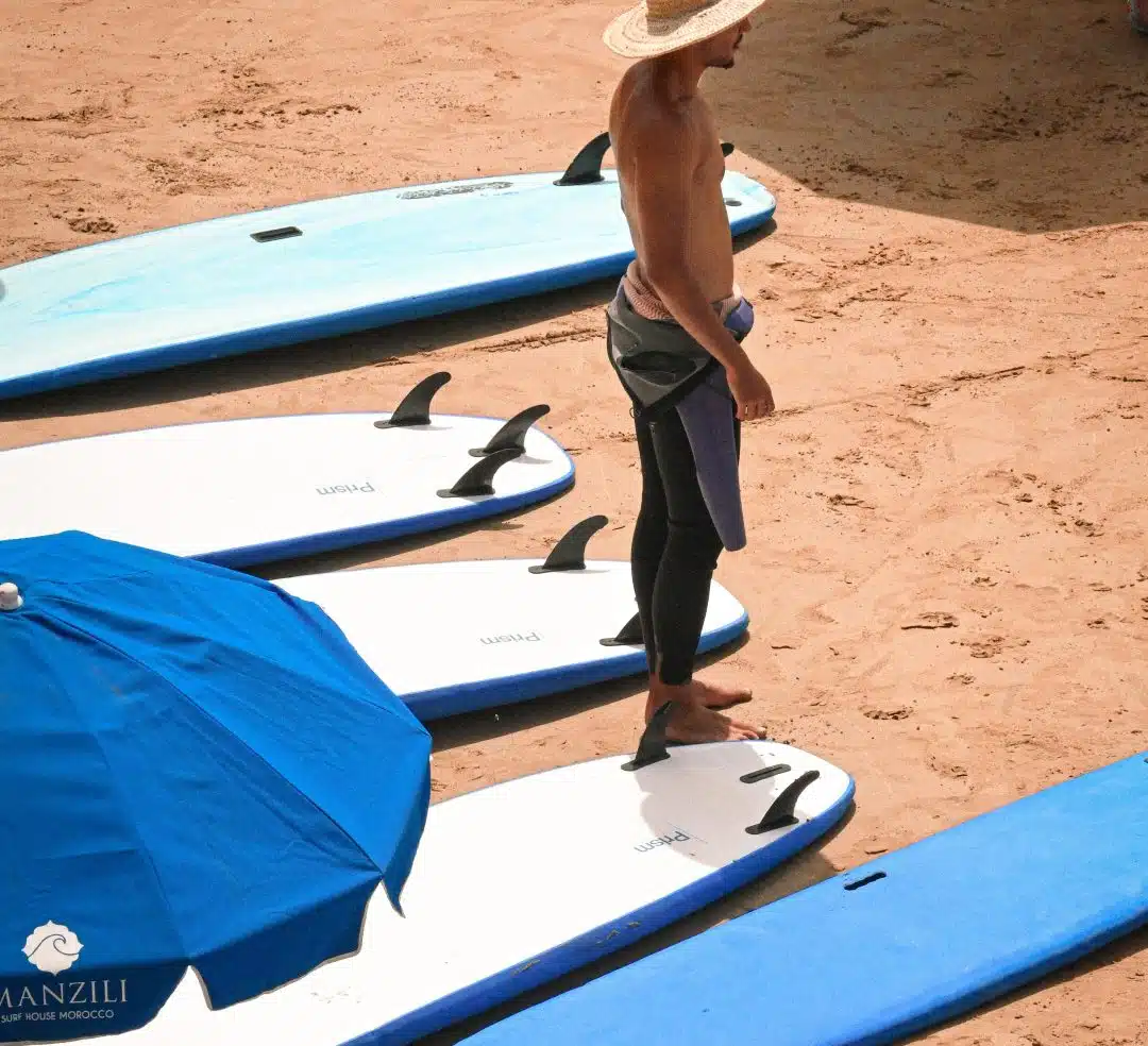 Enjoy every surf session with new faces, shared waves, and unforgettable moments. At Manzili Surf House, every day…